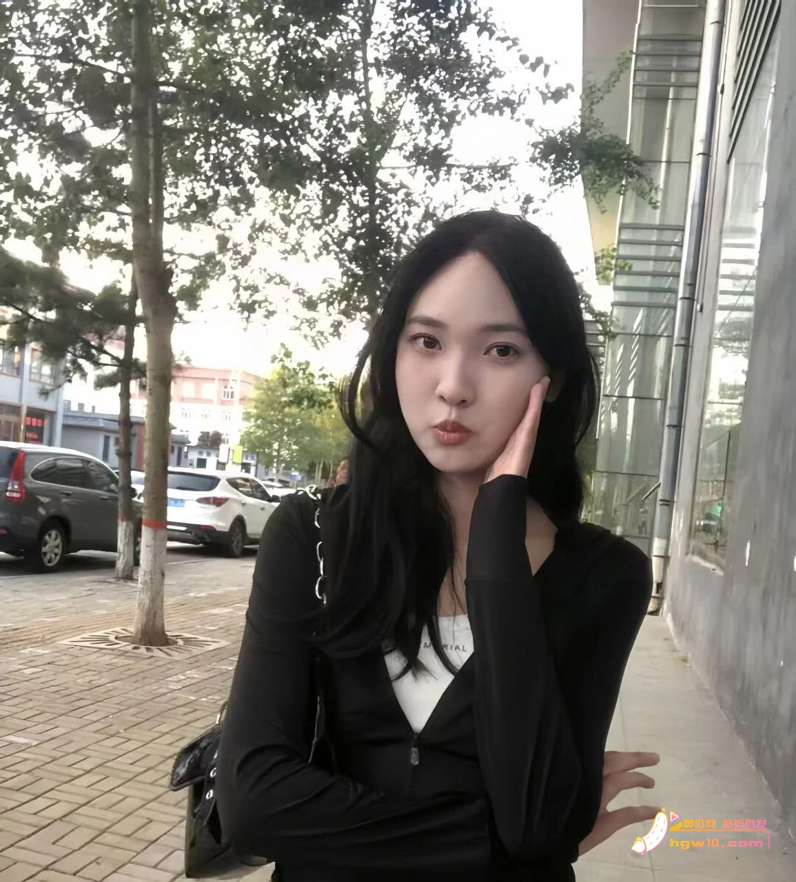 宁夏师范大学杨晶:街头高冷御姐与室内销魂反差的真实写照