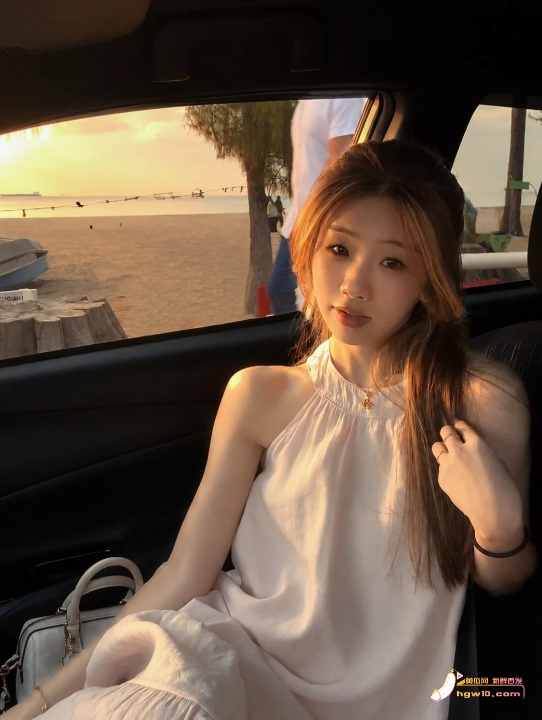 04年高颜值美春佩早期私密视频外流,娇喘声引热议