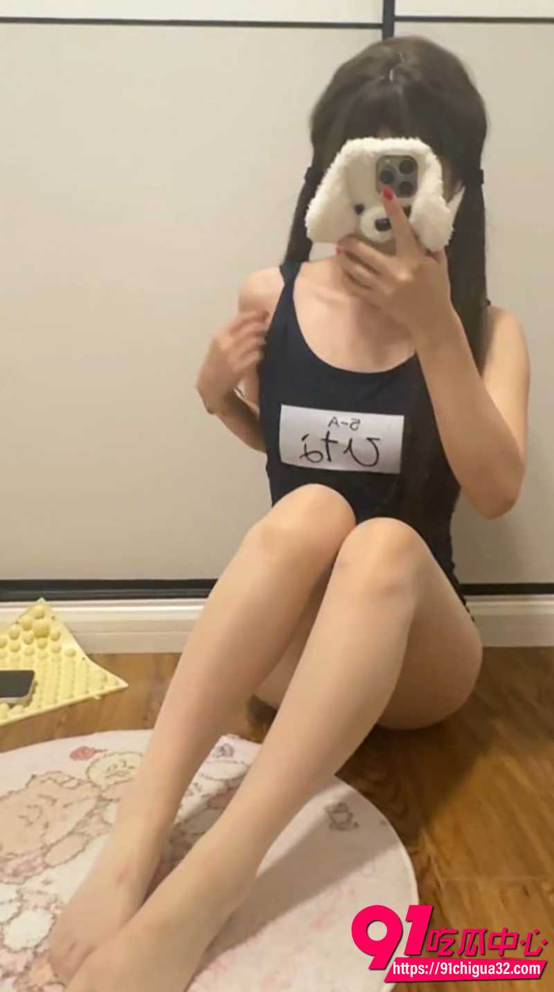 推特萝莉辞酱 足交福利合集流出 足交技巧娴熟让人欲火高涨!