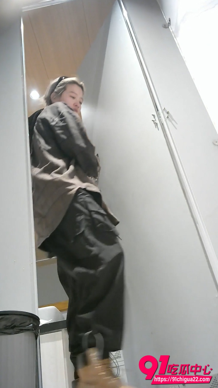 高校女厕10 高校女厕10