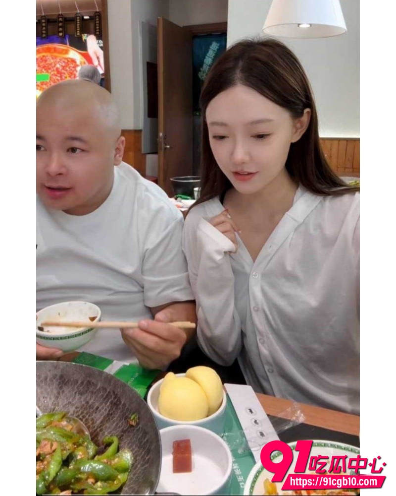 快手网红老狗婚内出轨女徒孙佳昕  17