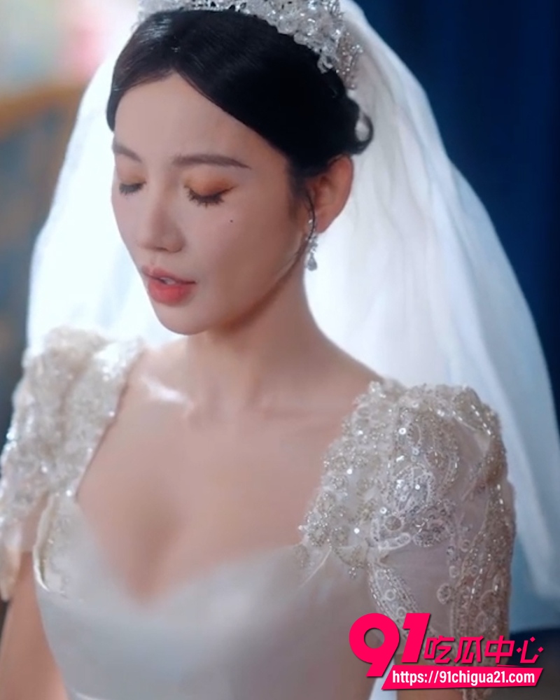 热播短剧老婆太爱我了 男主本来想摆烂挥霍家产领十亿分手费 结果老婆爱他爱到发疯