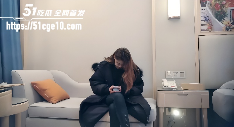 七天探花约炮甜美外围 4