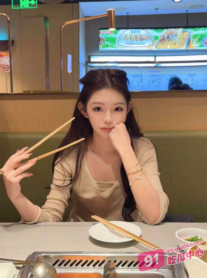 江苏职大学生妹张蓝欣 土豪哥将3w包养纯欲骚逼调教成性奴 手脚捆绑不停猛玩！ 配图2