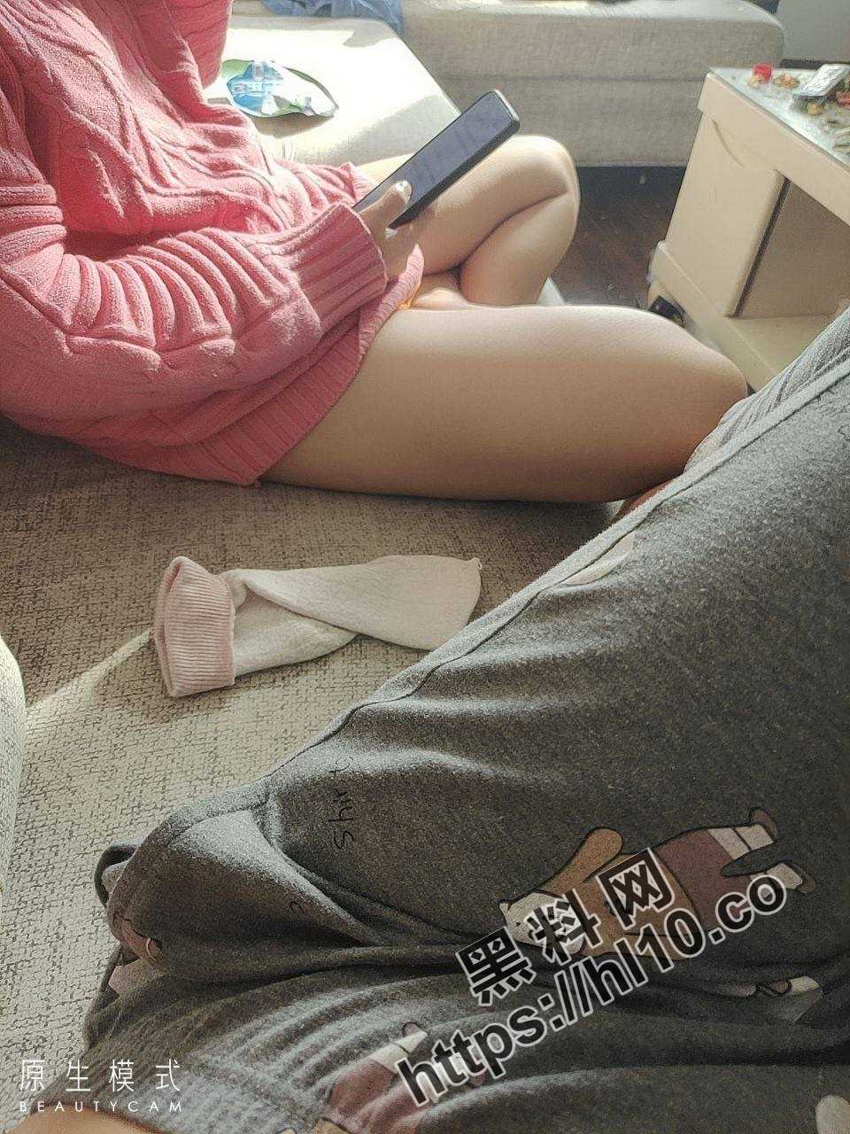 河南某中学高中妹妹初尝禁果被男友无套后入抽插后还被拍摄视频流出网上！