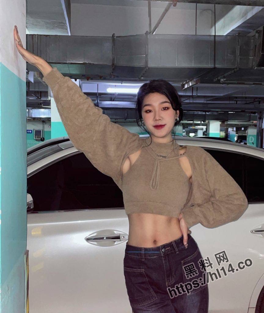 河南焦作人00后反差骚女「逯怡」平时就是乖乖女，到了床上就是贪婪的索要着精液
