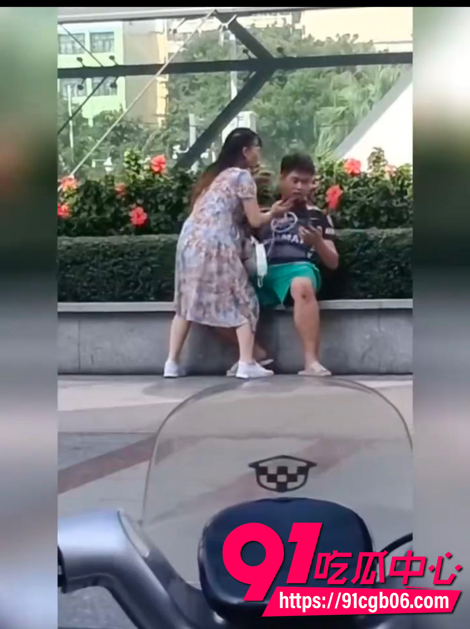 不想努力的小伙与饥渴的阿姨4 不想努力的小伙与饥渴的阿姨4
