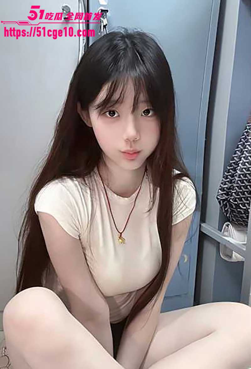 海角博主喜欢表姐的男人乱伦视频流出3拷贝 海角博主喜欢表姐的男人乱伦视频流出3拷贝