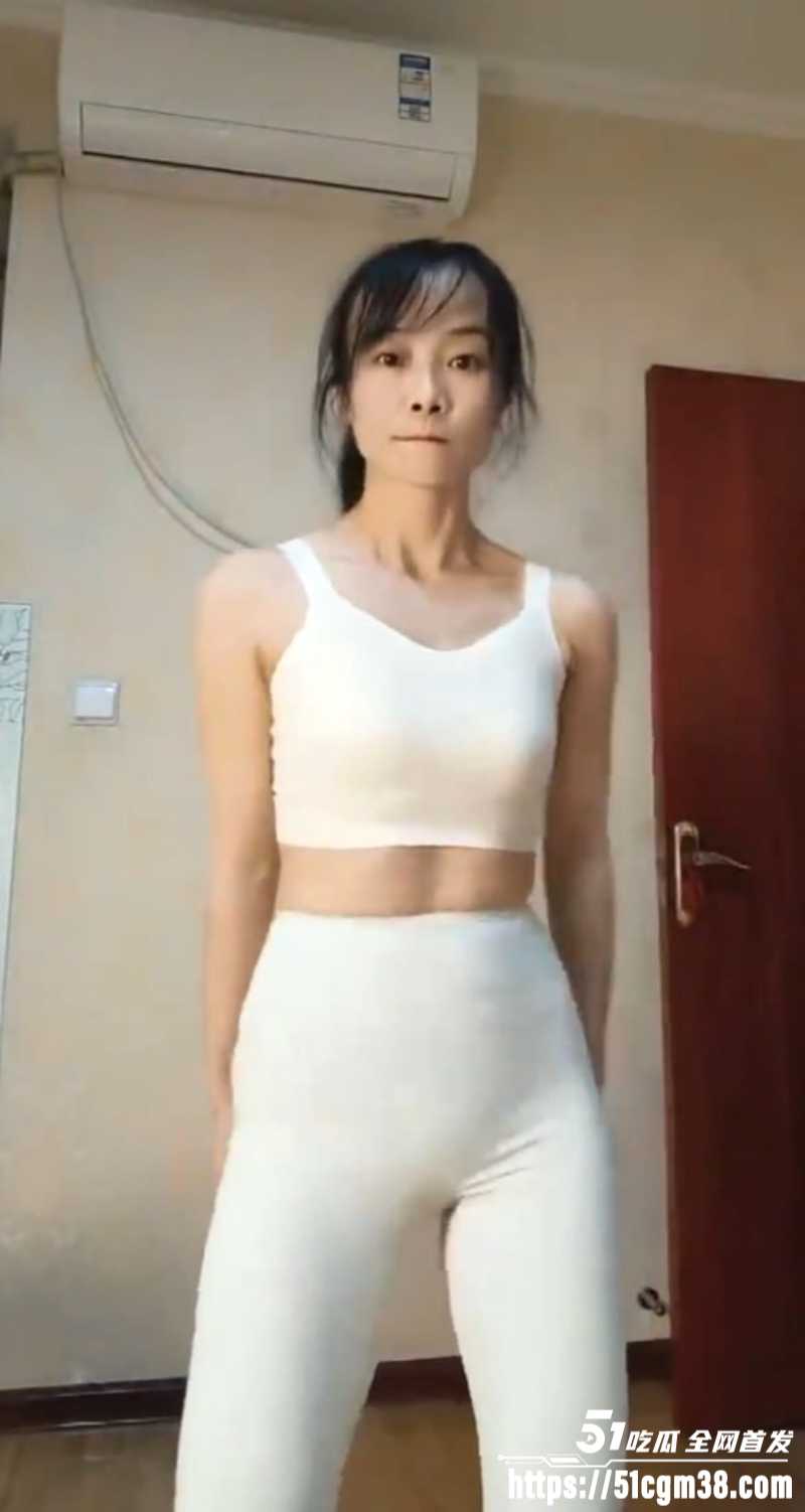 丝袜美腿熟女 兔子队长 无底线定制自慰1