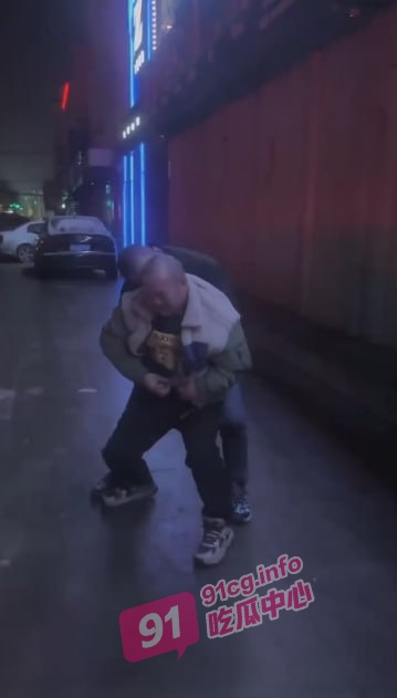 A_2.jpg