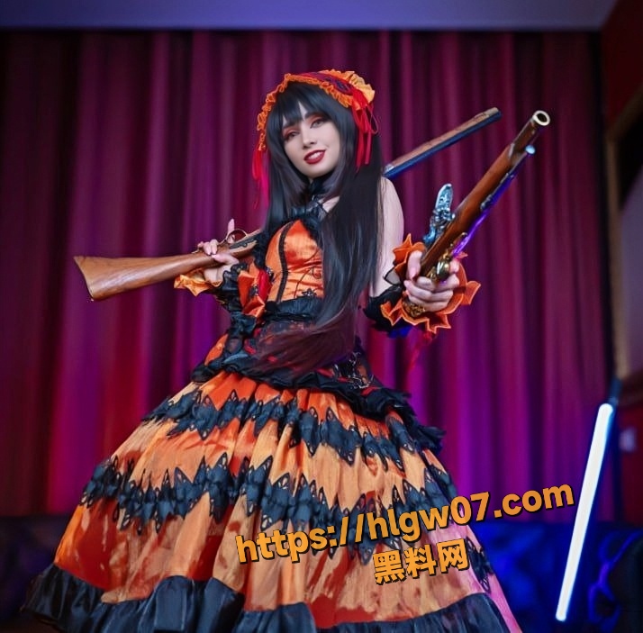 OnlyFans欧美福利姬 AeryTiefling Cos朽木露琪亚 性感蜜桃臀 被后入狂操内射高潮!