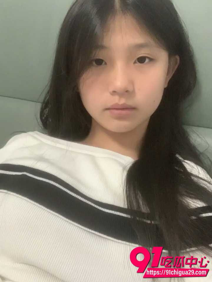 白嫩学生妹张可依和男友性爱视频流出3 白嫩学生妹张可依和男友性爱视频流出3