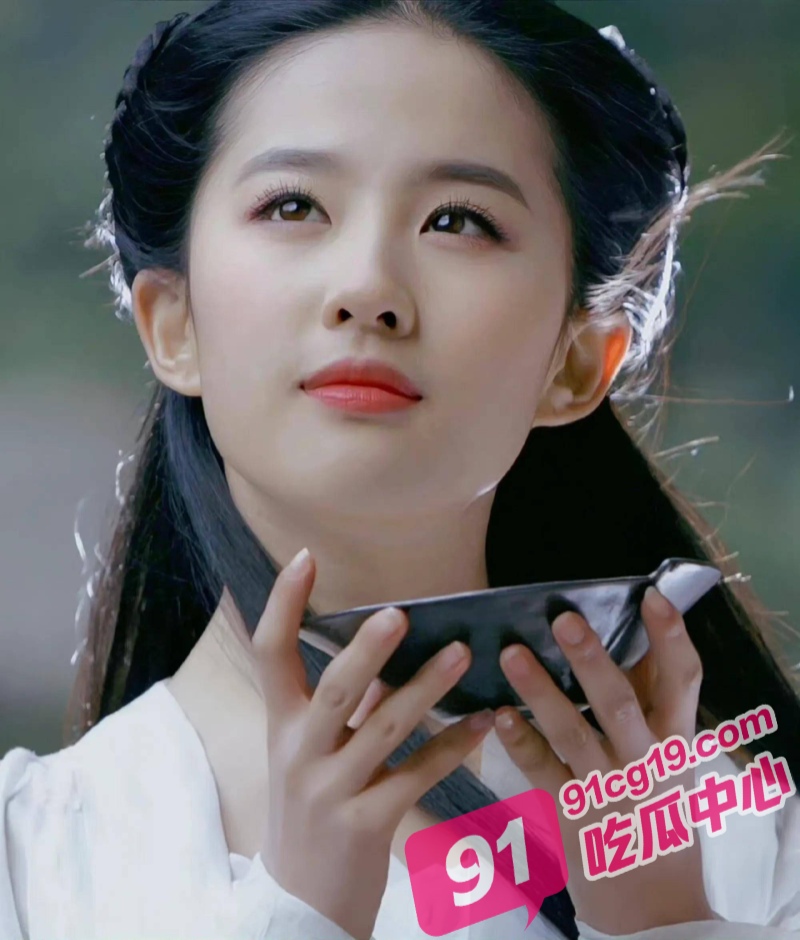 女明星 刘亦菲 AI换脸 成人版 倩女幽魂 混剪色情电影最新流出 与 古天乐 共演激情画面 配图2