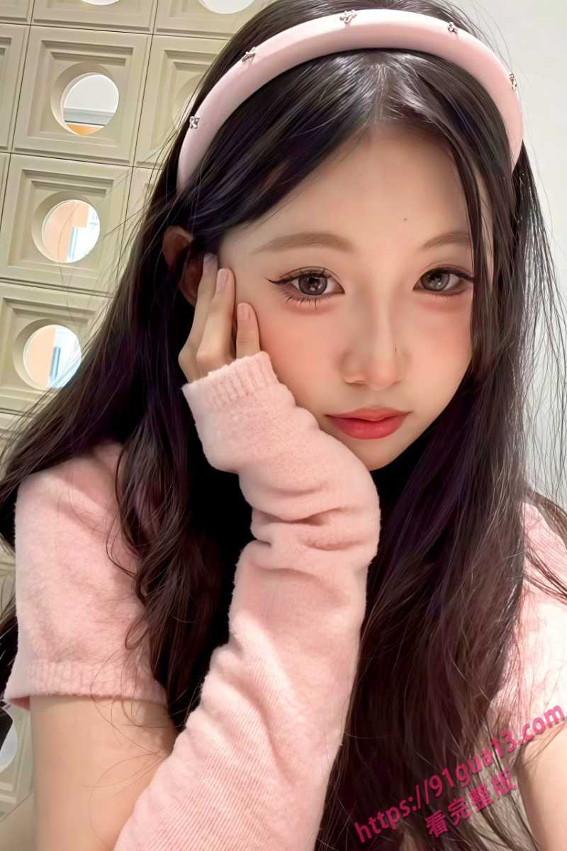 学生妹专区～杭州师范大学王琴私拍泄密 情趣黑丝在氛围灯下诱惑拉满