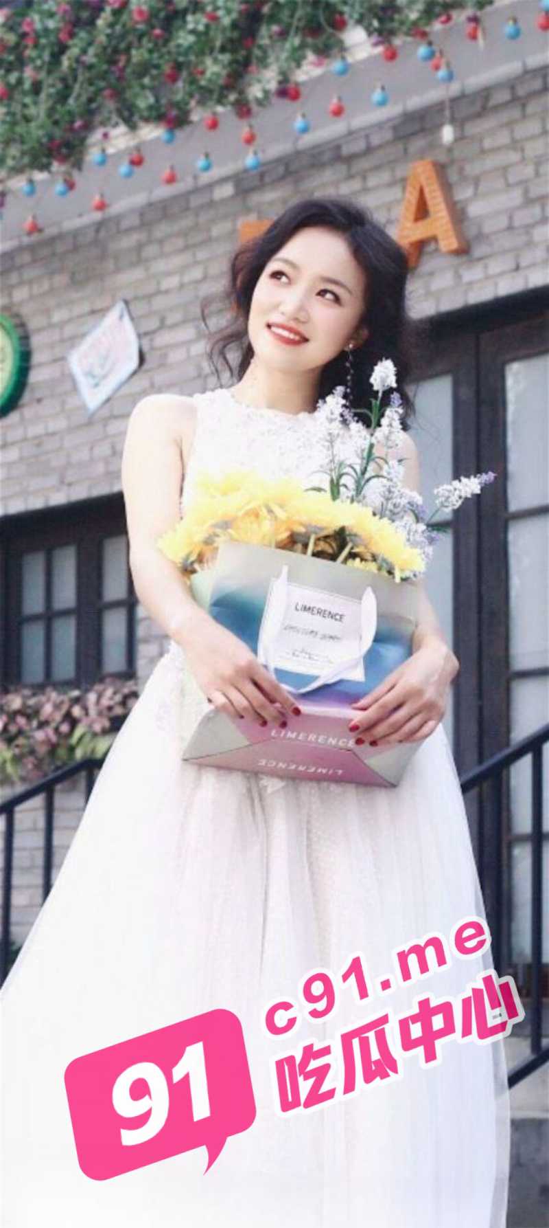 河南郑州新娘李月袖 和情人婚房缠绵 母狗的人生却给被人戴绿帽!
