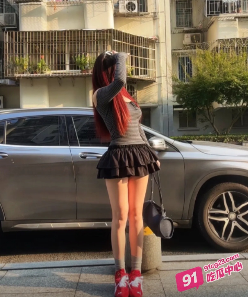 勾引闺蜜男友开房 “别说姐姐坏 只怪逼骚只能找有钱哥哥来疼爱” 配图2