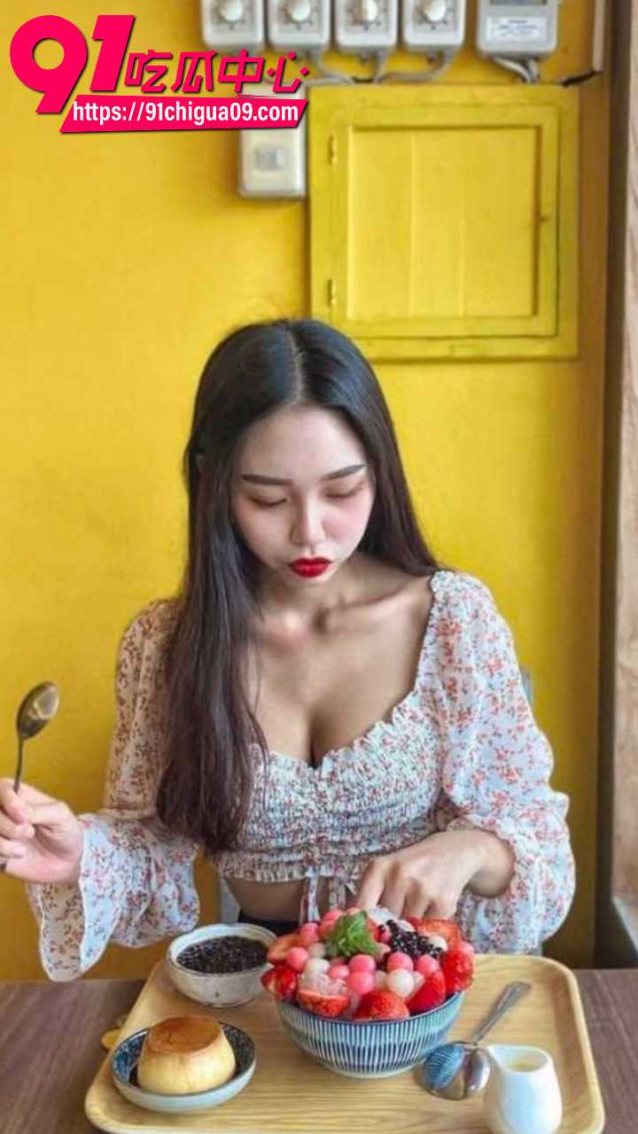 调教大神推特约到高颜值纹身反差婊 带回家SM爆操扮狗深喉吞精全过程曝光