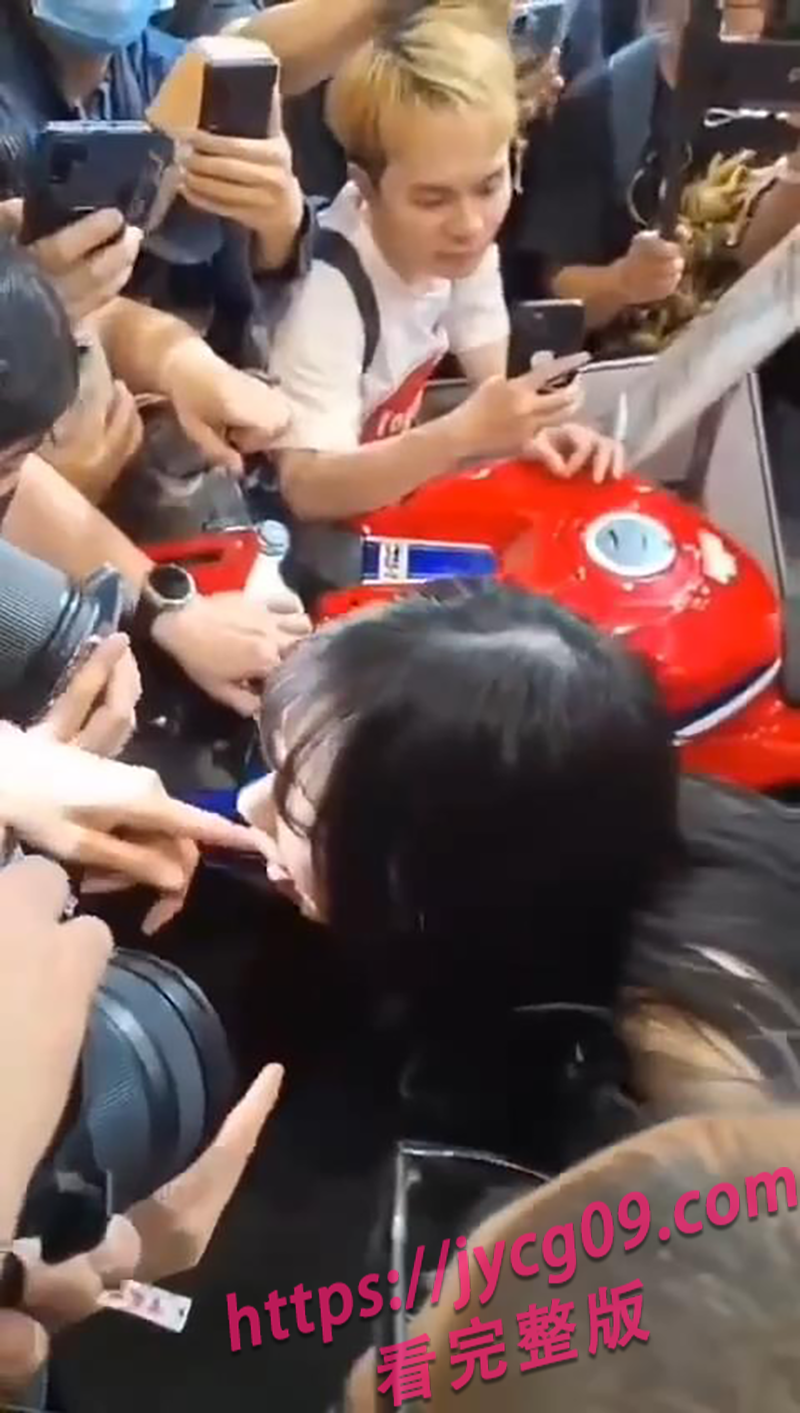 台湾成人展TAE热度飙升！靓女花式互动引爆全场 配图2