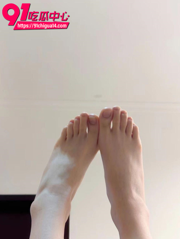 抖音小网红萌梨梨换号继续卖逼5