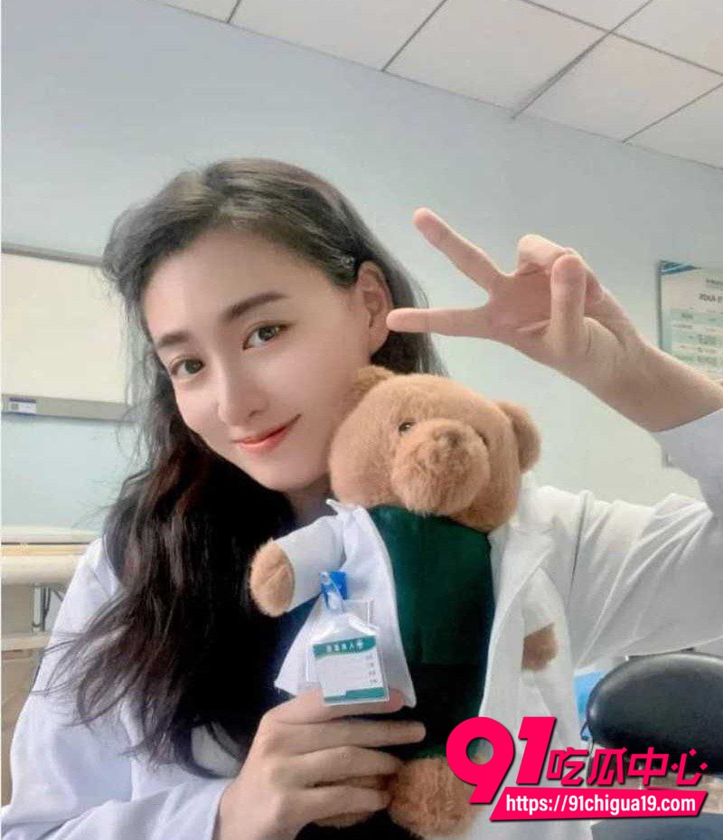 女医生陈悦琳酒店约炮视频3