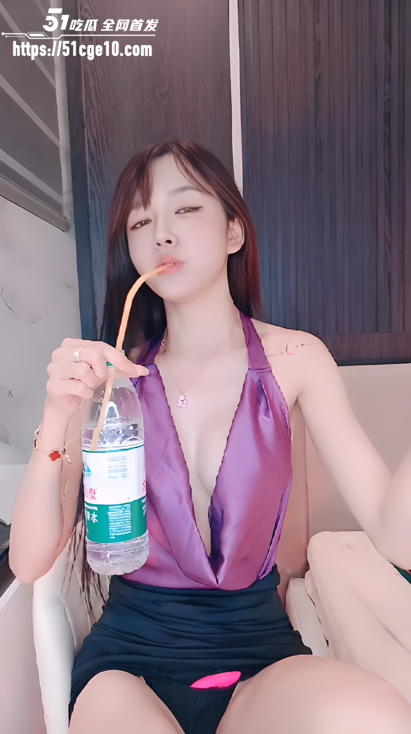 女主播 宝贝吃不下 紫色情趣诱惑 1