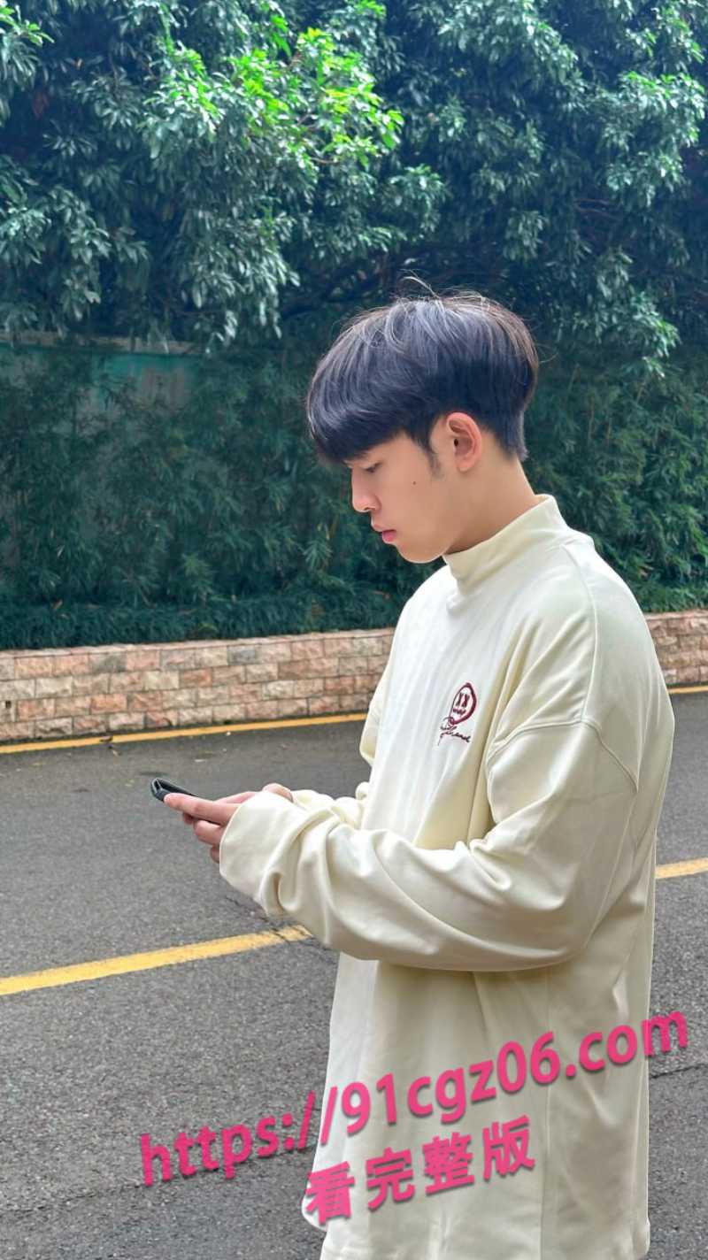 湖南高中同性恋男孩暑假兼职卖淫11素材水印版