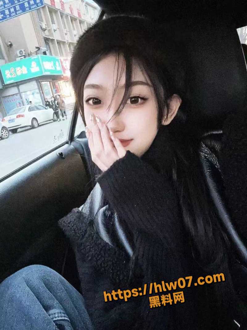 青岛酒吧坐台女 赵梦雪 遭抖音网红孙老师爆料实锤且谈恋爱又被渣男所拍下视频！