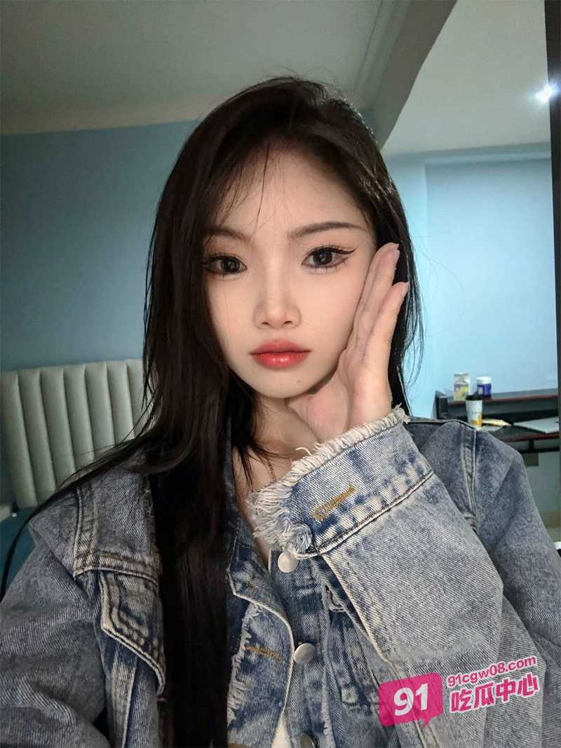 推特顶级网红蜂蜜醉 多男多女群交乱操人体盛宴不容错过!这骚货们性瘾是真大~