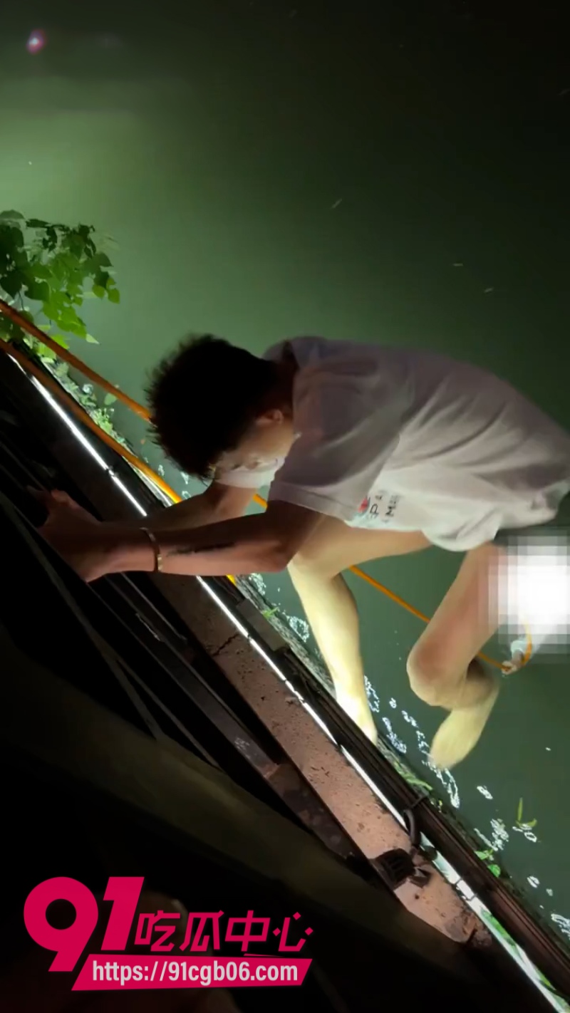 杭州小伙救落水女子被起诉侵犯肖像权网页素材1水印版 杭州小伙救落水女子被起诉侵犯肖像权网页素材1水印版