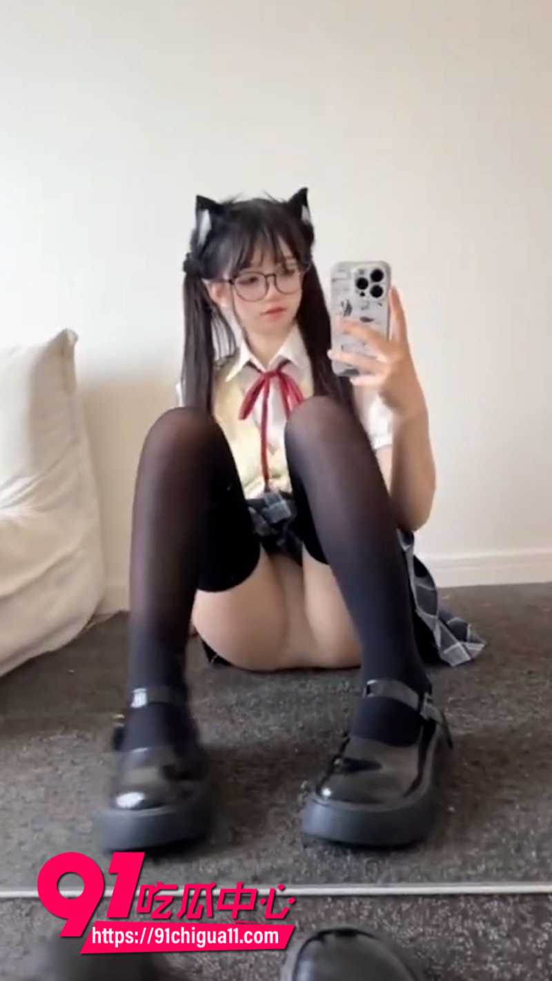 高颜值反差少女美羊羊桑大尺度福利视频曝光13 高颜值反差少女美羊羊桑大尺度福利视频曝光13