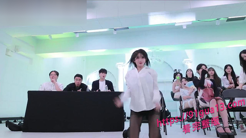 韩国女主播朴振宇全开状态！多人热舞上演真实诱惑现场 配图4
