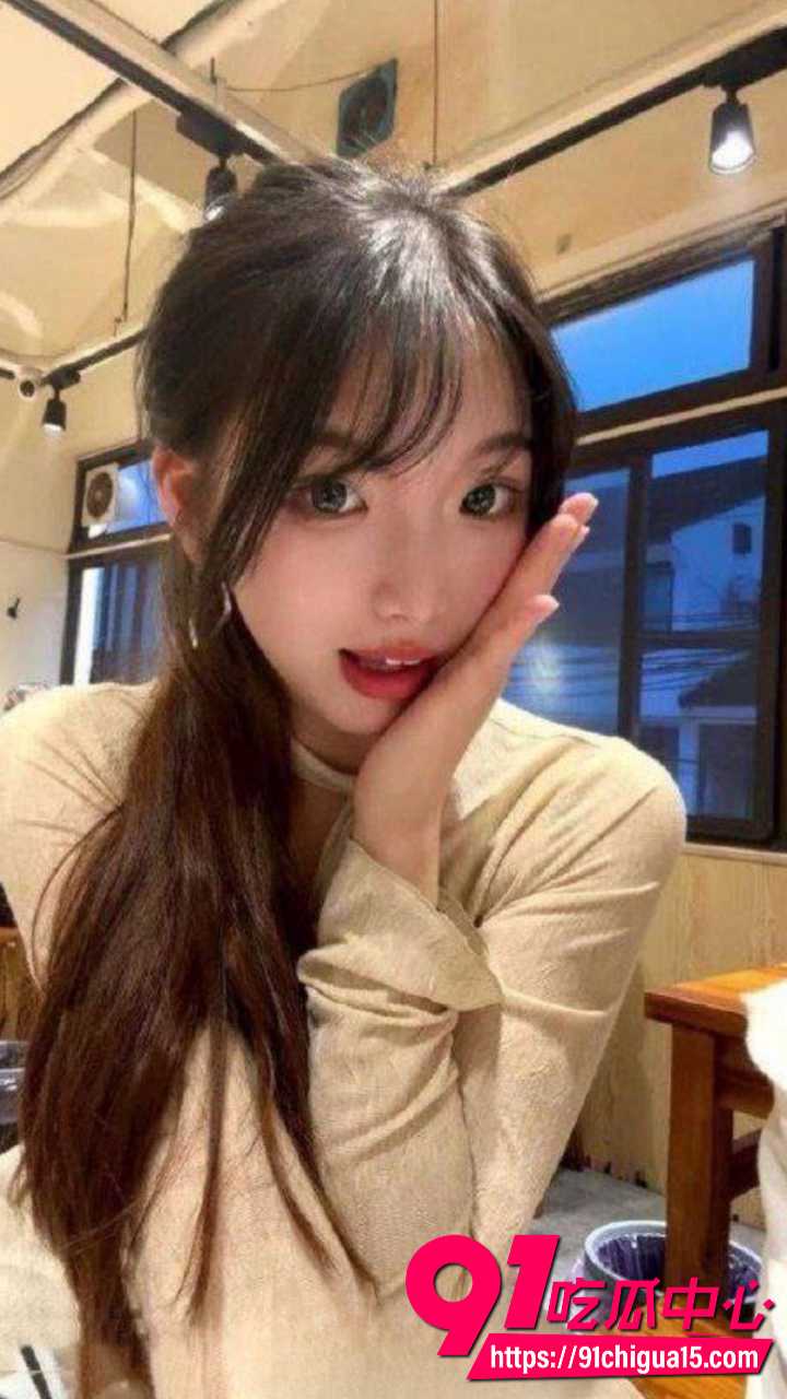武汉大学校花杨诗慧真实露脸第一视角性爱2 武汉大学校花杨诗慧真实露脸第一视角性爱2