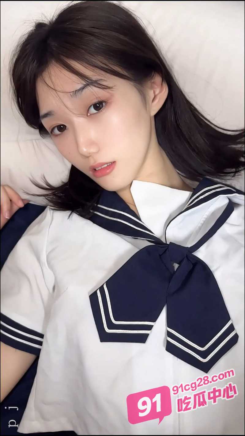 浙江杭州学生妹范子萤 身材纤细白嫩肌肤 床上母狗气质尽显！