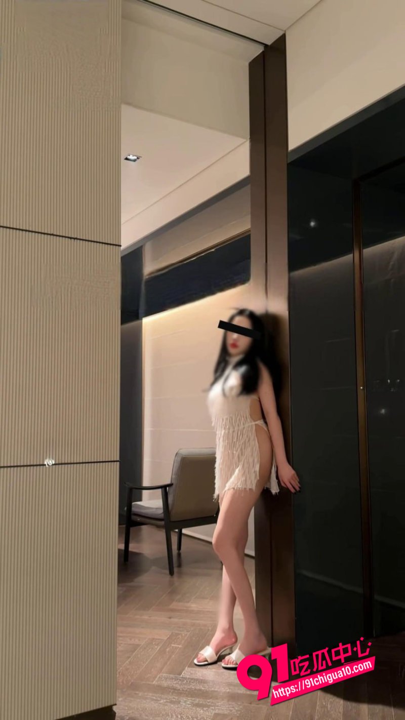 rosewu最新单男3P调教1.jpg rosewu最新单男3P调教1.jpg