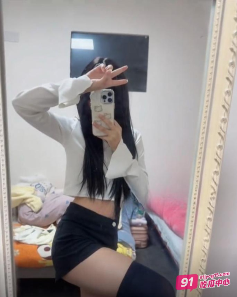 抖音高颜值嫩妹袁帅私下兼职做鸡！1V1裸聊视频流出～ 配图2