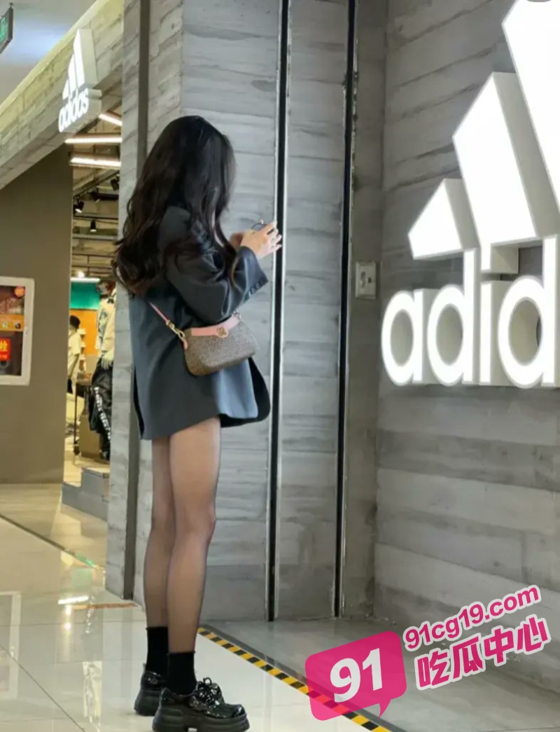 湖南长沙房产女销售 为讨好富哥 竟满足他的各种癖好！ 配图15