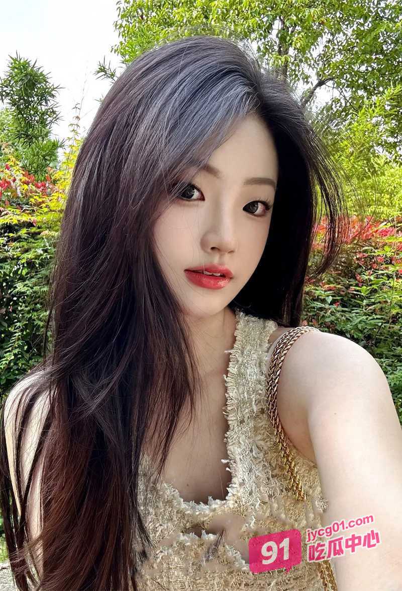 红薯博主fKabuto私拍 情趣校服撅臀户外车震骚浪无比！ 配图3