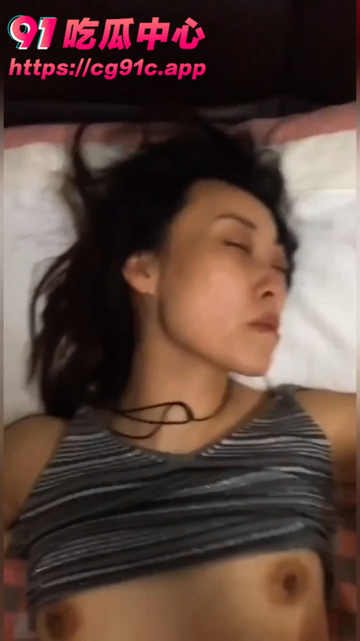 离异少妇会疼人～久旱逢甘霖 高潮表情销魂爽到死去活来！