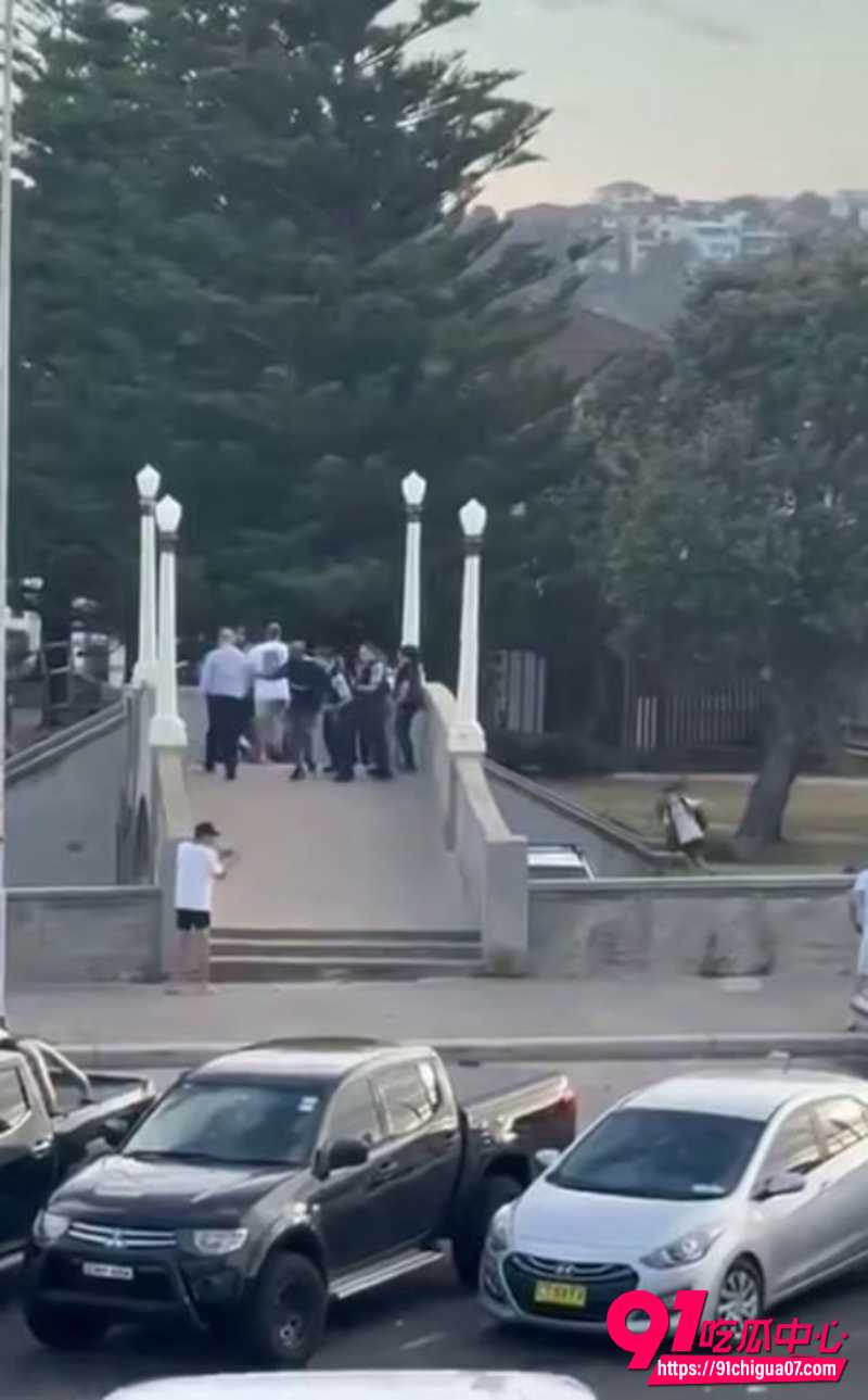 澳大利亚悉尼邦迪海滩发生枪击事件8 澳大利亚悉尼邦迪海滩发生枪击事件8
