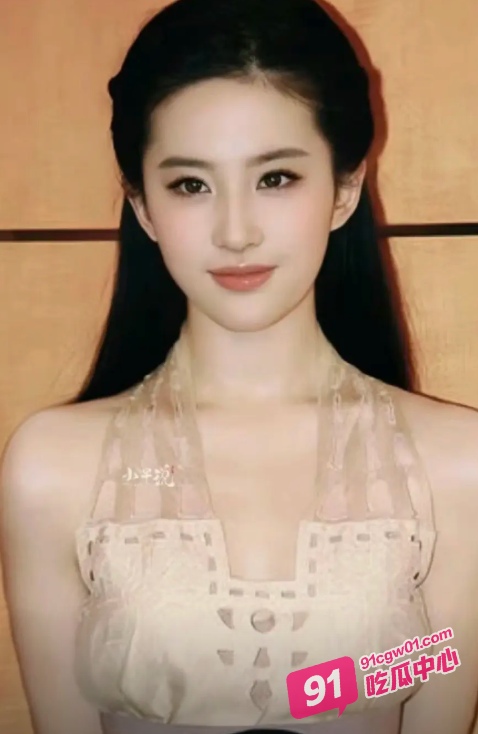 神仙姐姐的堕落！中了媚药的女神刘亦菲 被全身涂抹精油爆干！ 配图3