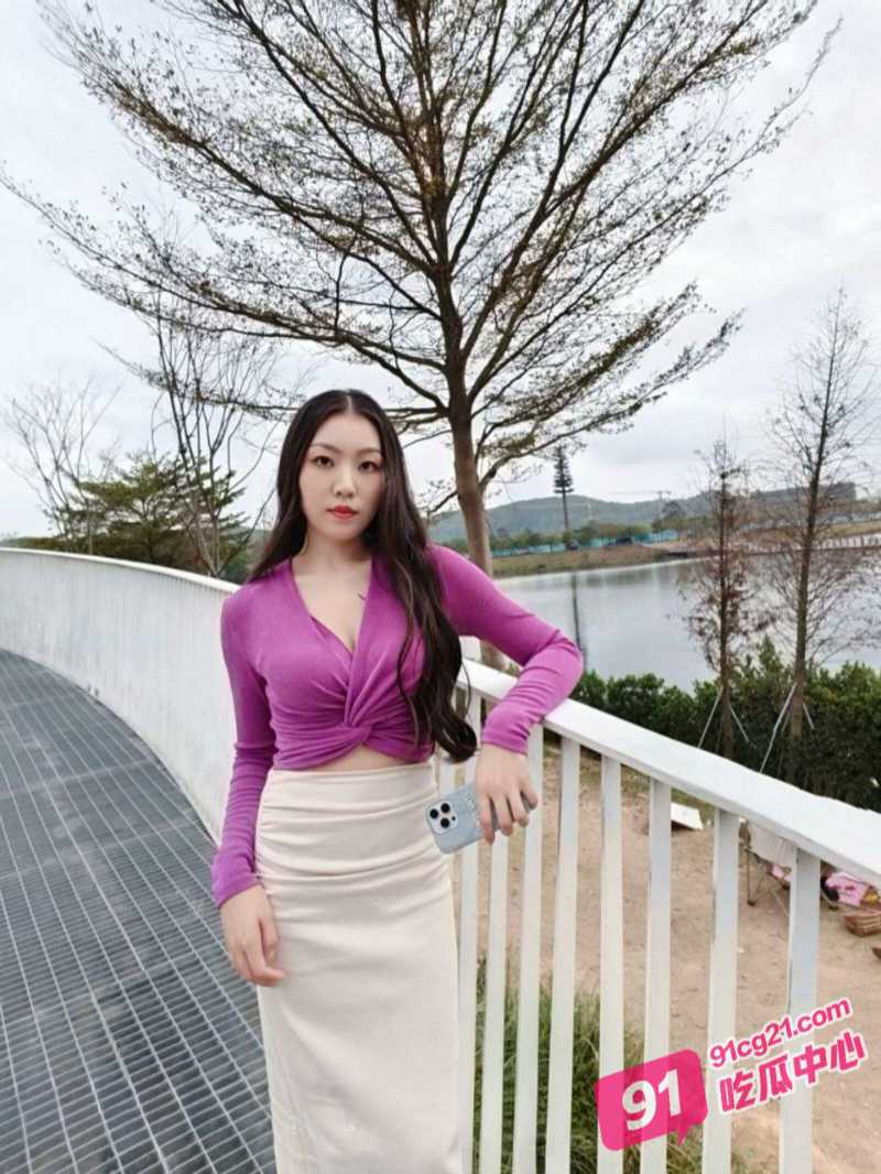 推特性瘾少妇“暮色” 黑丝翘臀诱惑男粉 主动送炮博流量！ 配图8