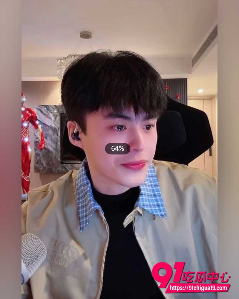 快手网红牌晓亮陪睡大姐 31