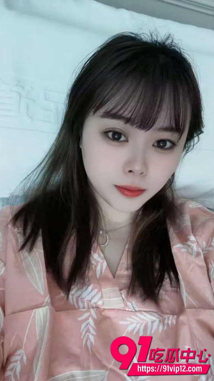 医生王磊包养19岁小女友1