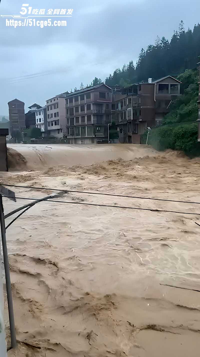 广西遭遇百年罕见洪水 13 广西遭遇百年罕见洪水 13