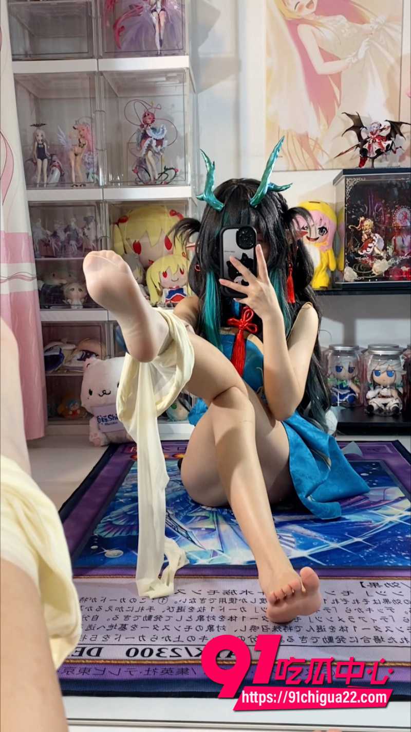 明日方舟 白栎Shirly 夕染尘烟玉足裸足模拟足交 丝足诱惑全程展示