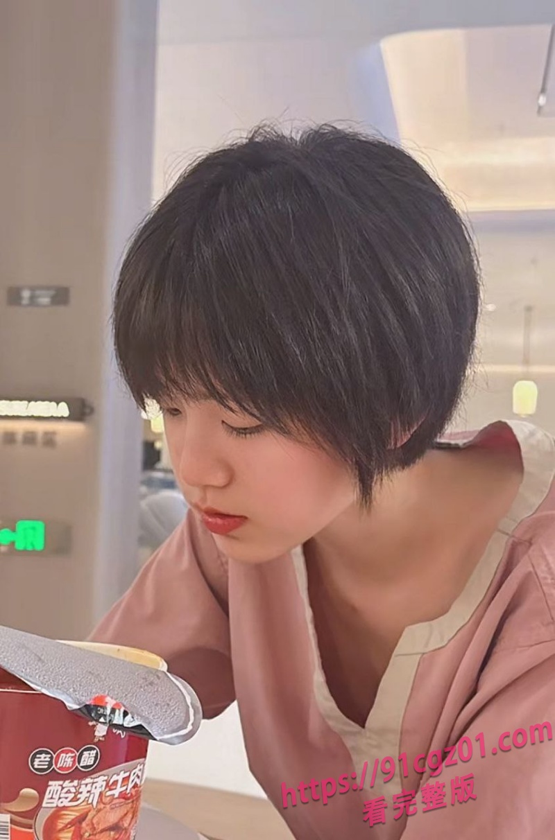 河北医科大学大三学生被调教视频流出,素颜加护士装的极限反差嫩妹!