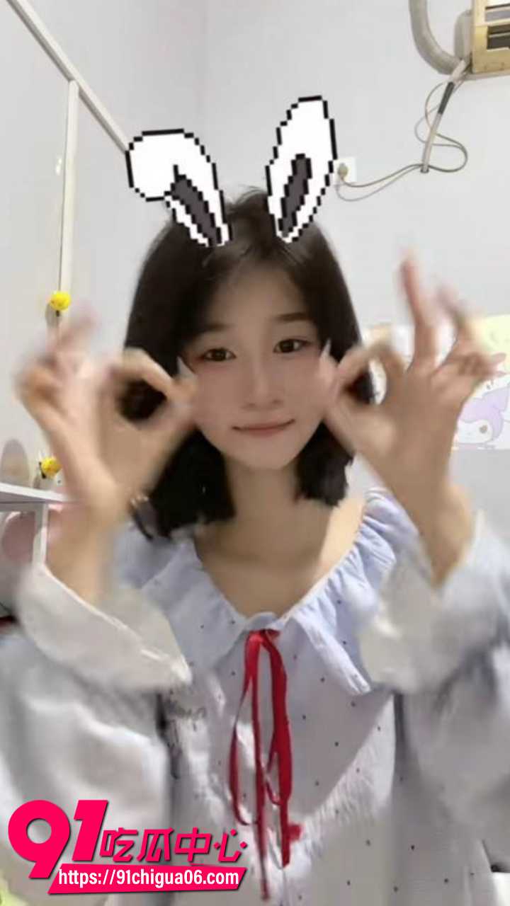 湖南夜场陪酒妹张玉凤扮可怜骗炮借钱2 湖南夜场陪酒妹张玉凤扮可怜骗炮借钱2