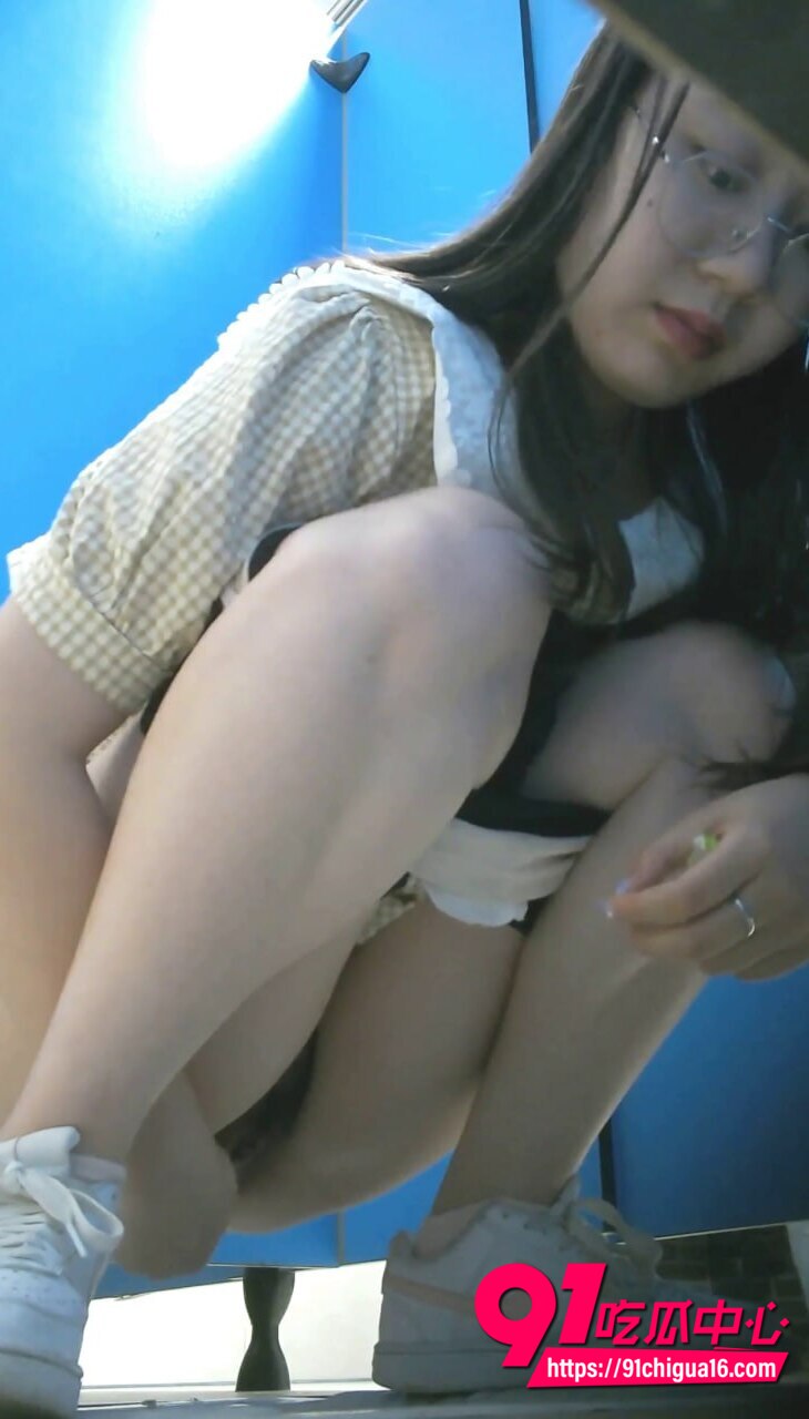 大神商场女厕偷拍合集7