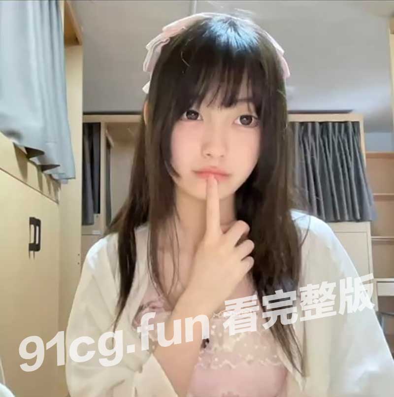 广州反差女大 清纯学妹遭渣男前男友抛弃后性爱视频流出 女仆装床上指导过程曝光