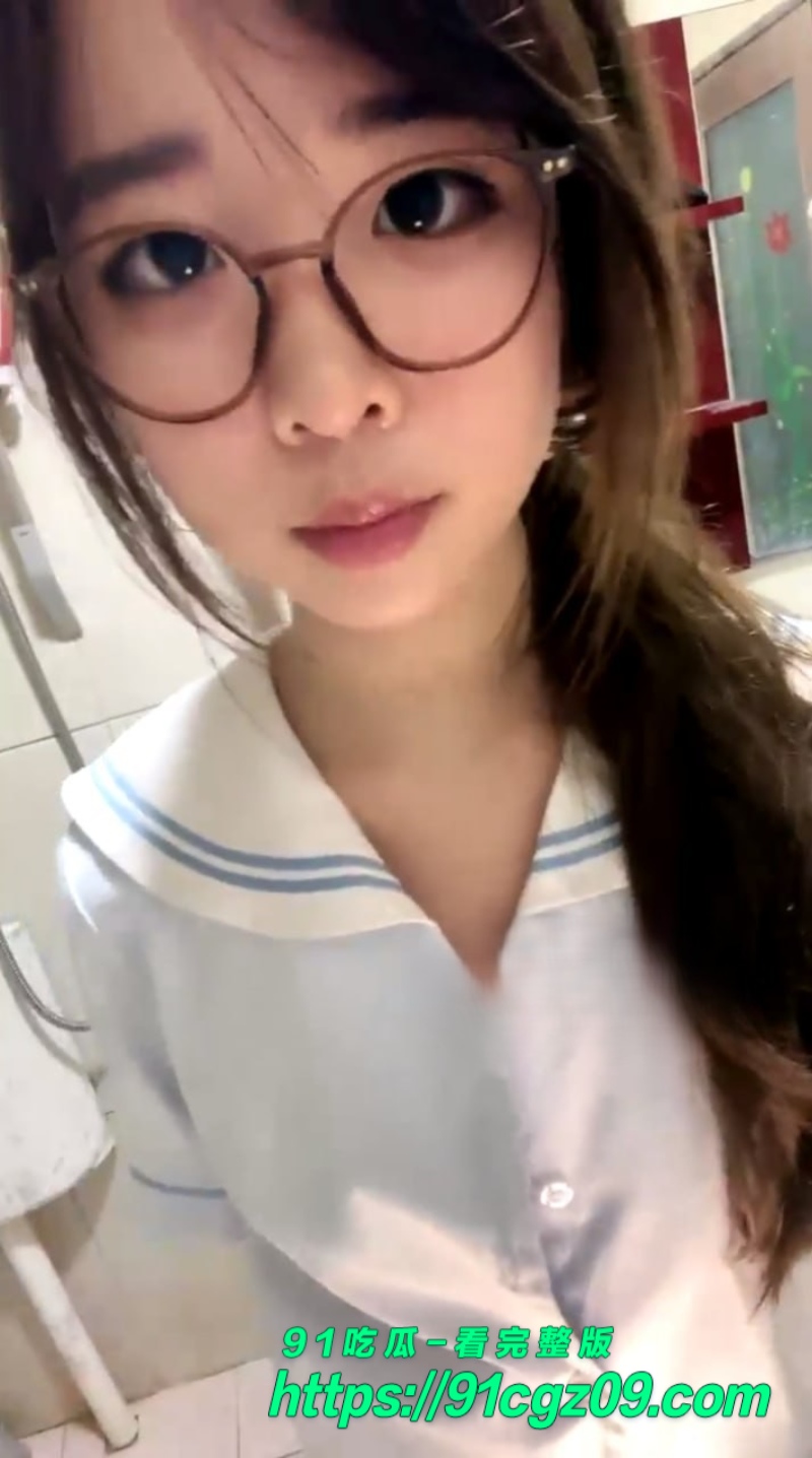 河北职业高颜值学生妹 是女大糯糯呀 寝室自慰扣穴直播 与大哥镜头前激情实拍记录